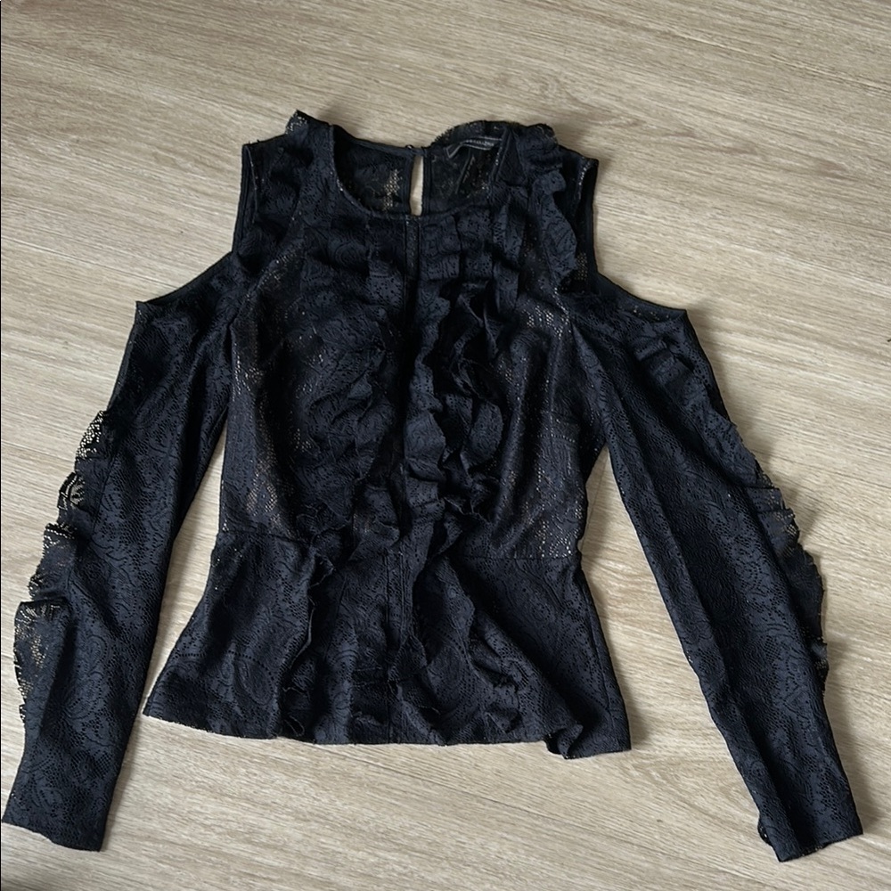 BCBGMaxAzria Black Ruffle Cold Shoulder Lace Blouse size XS